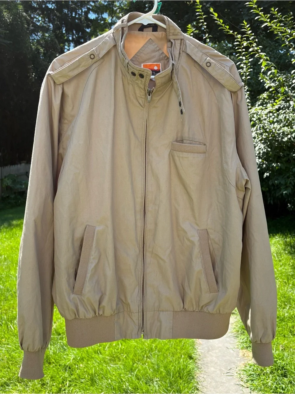 Vintage Ozark Trail Men’s L Tan Bomber Jacket Made in Hong Kong Cotton Blend